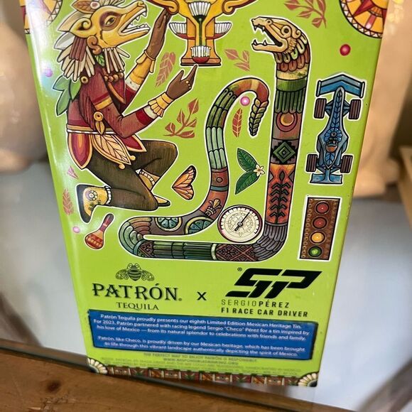Silver Patron Special Edition F1 Sergio PerezTequila tin Gift decanter. - Picture 5 of 6